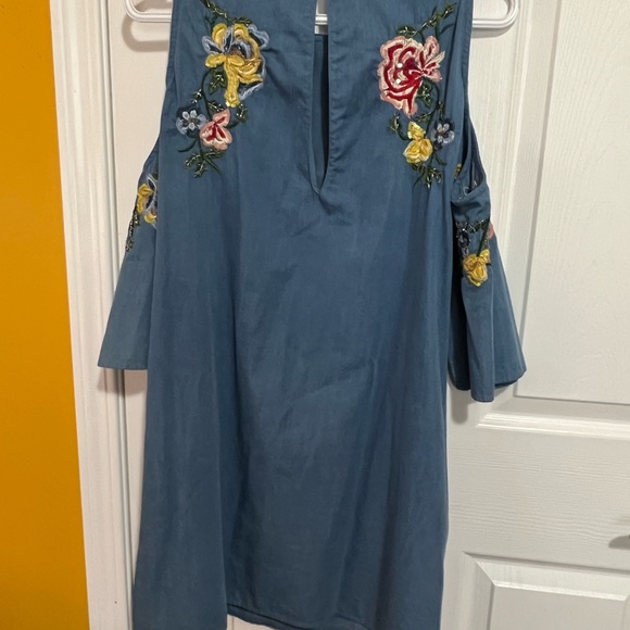 Zara Cold Shoulder Denim Dress - Picture 3 of 5